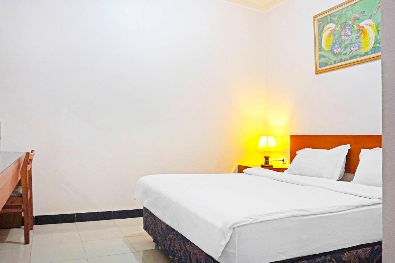 Hotel Collection O 91380 Golden Mansion Jakarta Exterior foto