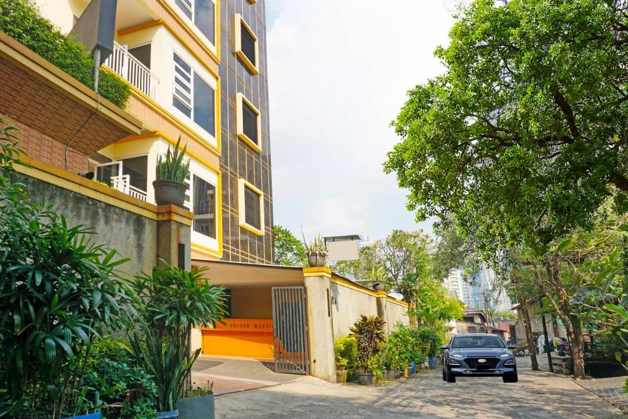 Hotel Collection O 91380 Golden Mansion Jakarta Exterior foto